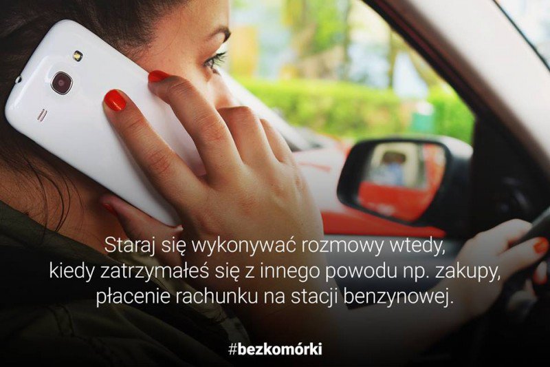 Staraj się wykonywać rozmowy wtedy, kiedy zatrzymałeś się z innego powodu np. zakupy, płacenie rachunku na stacji benzynowej.