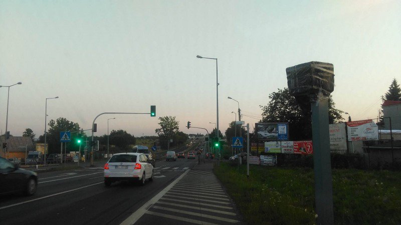 skrzyżowanie z sygnalizacją świetlną