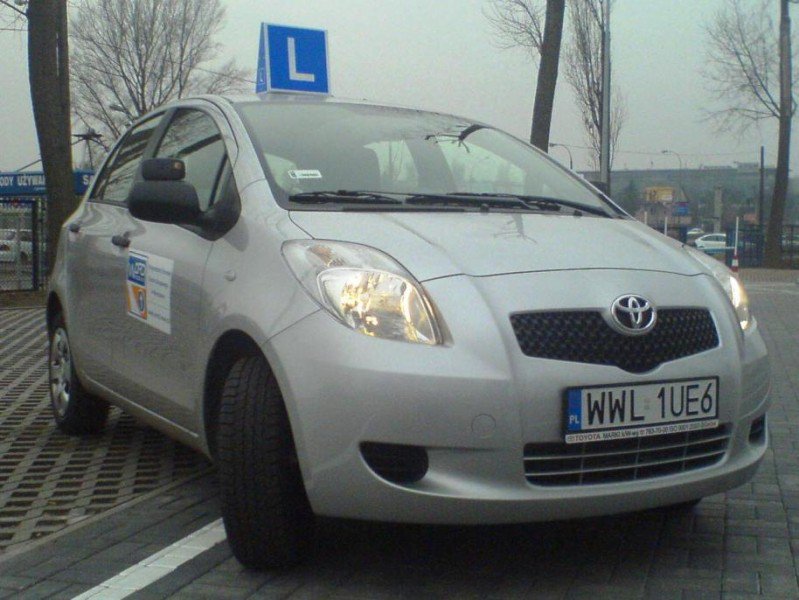 samochód szkoleniowy Toyota