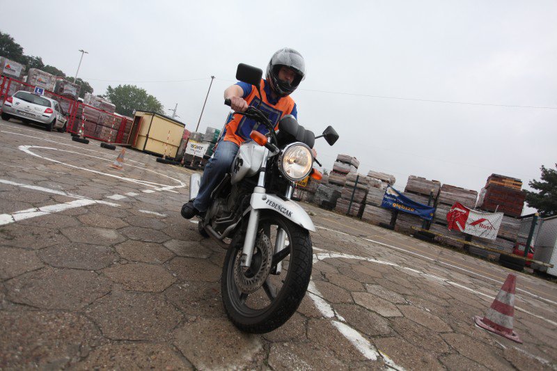 nauka jazdy motorem