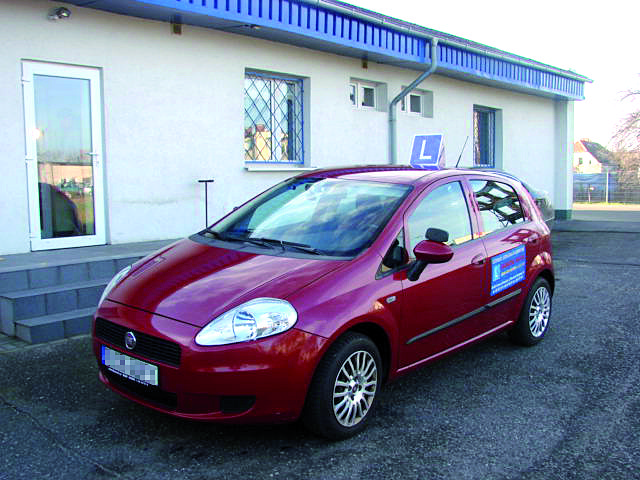samochód szkoleniowy